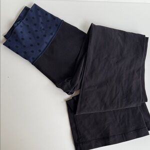 Lululemon Athletica Black and Navy Polka Dot Leggings